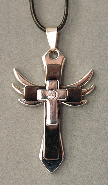 Кулон металлический на х/б шнурке - Три креста с крыльями и со стразой (КМШк-14)