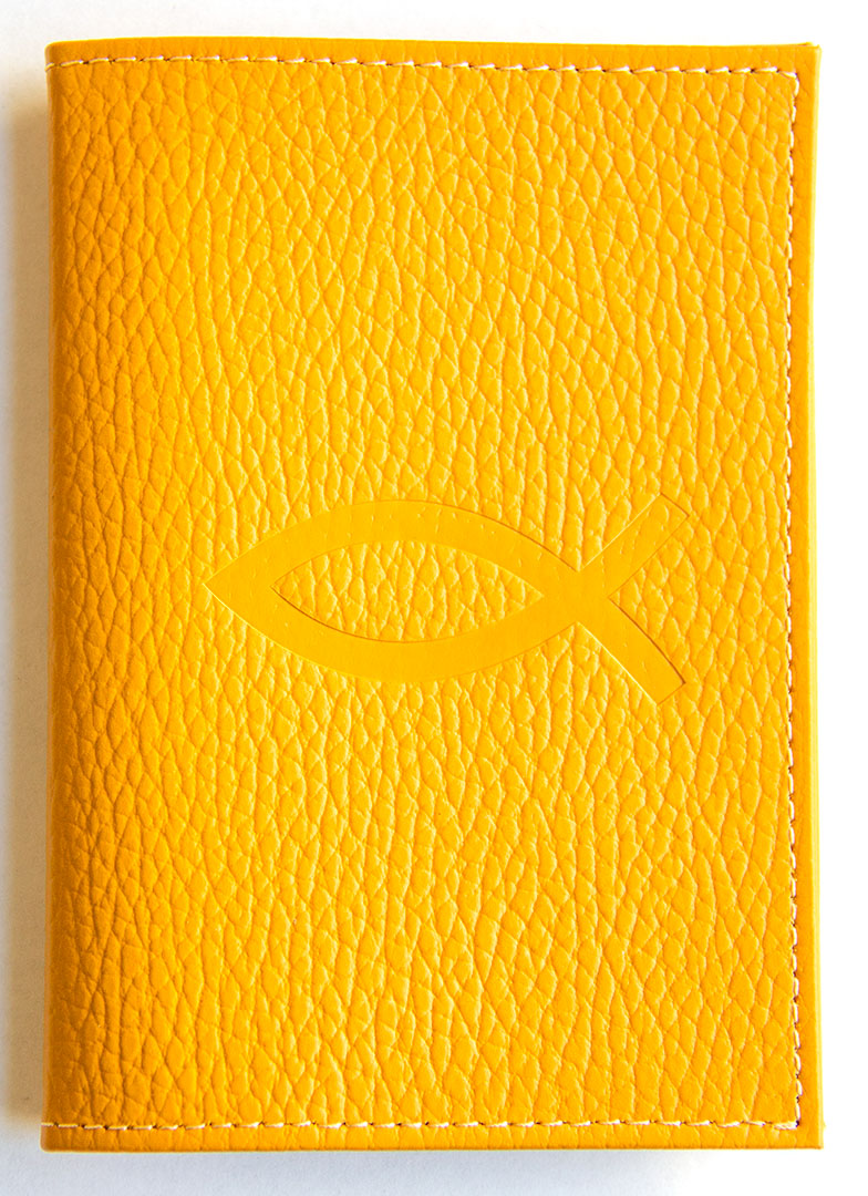 Обложка на паспорт из натуральной кожи "Рыбка" (цвет в ассортименте)