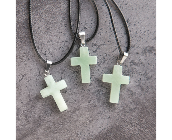 Кулон на шнурке - Крест из камня (зелёный авантюрин)